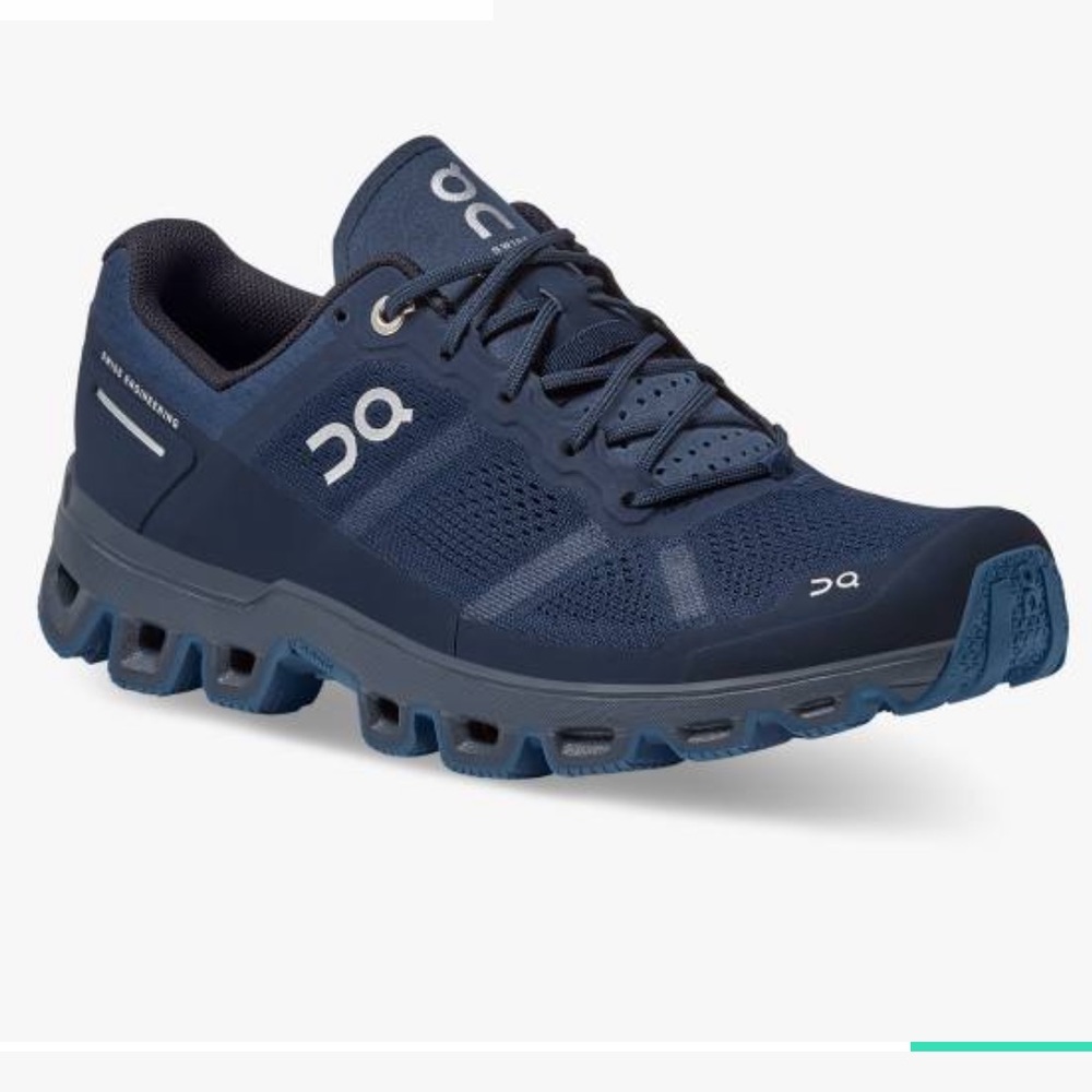 On Cloud Cloudventure running shoe women’s size 7.5 (EU 38.5)